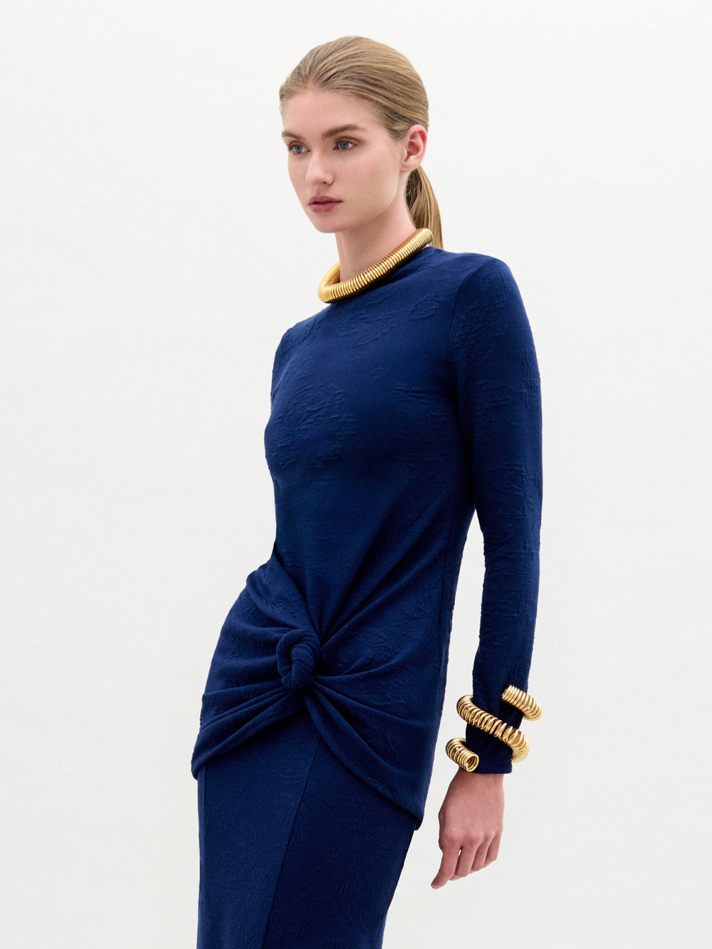 CELYSE_TSHIRT_-_NAVY_FRONT_FALL_2025
