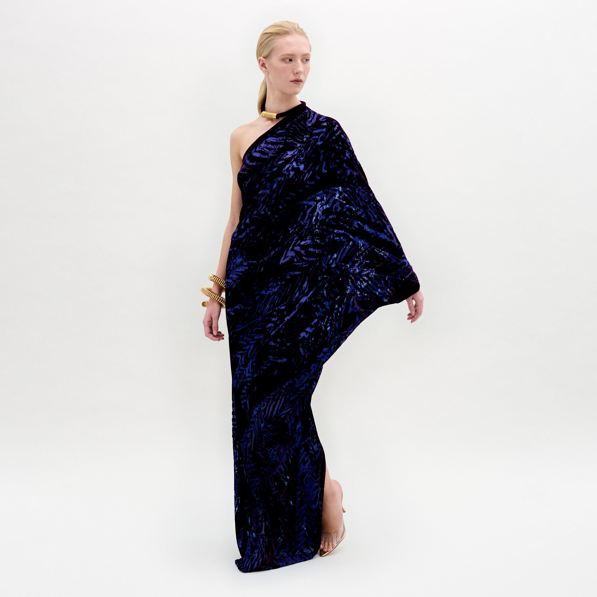 ERICA_DRESS_-_EGGPLANT_VELVET_Front_Holiday_Capsule_2025_736a748d-d157-42c8-a528-d6daa2be00f8