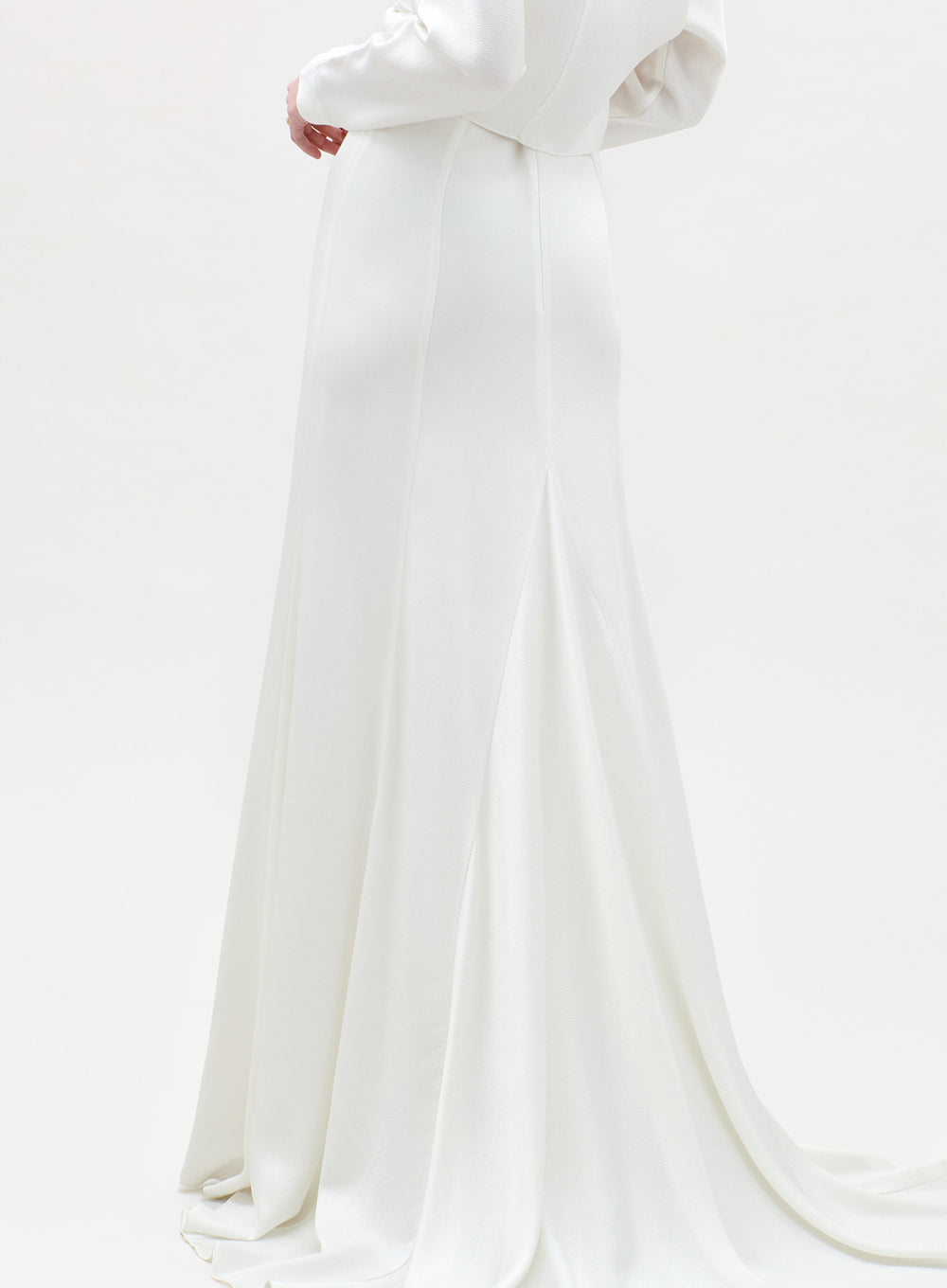 00_MarlonSkirt_White_BridesCapsule2026_BACKDETAIL