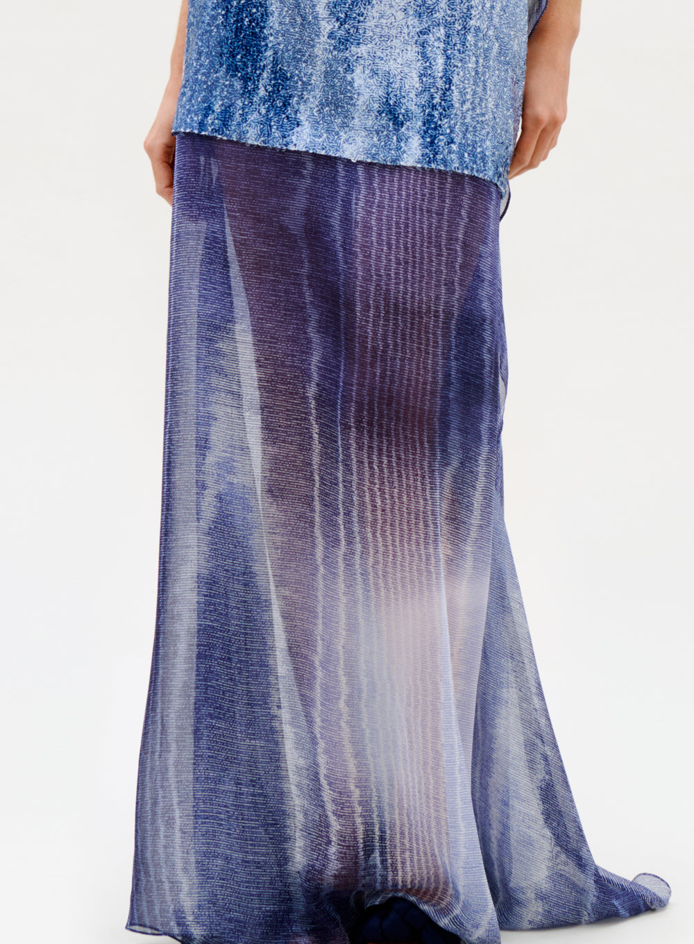 00__Amalia_Skirt__navy_Moire_FALL_2026_DETAIL