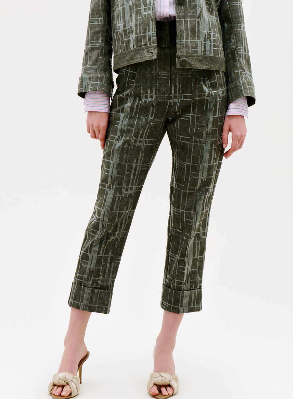 00___Moad_Pant__Gray_FALL_2026_FRONT_DETAIL