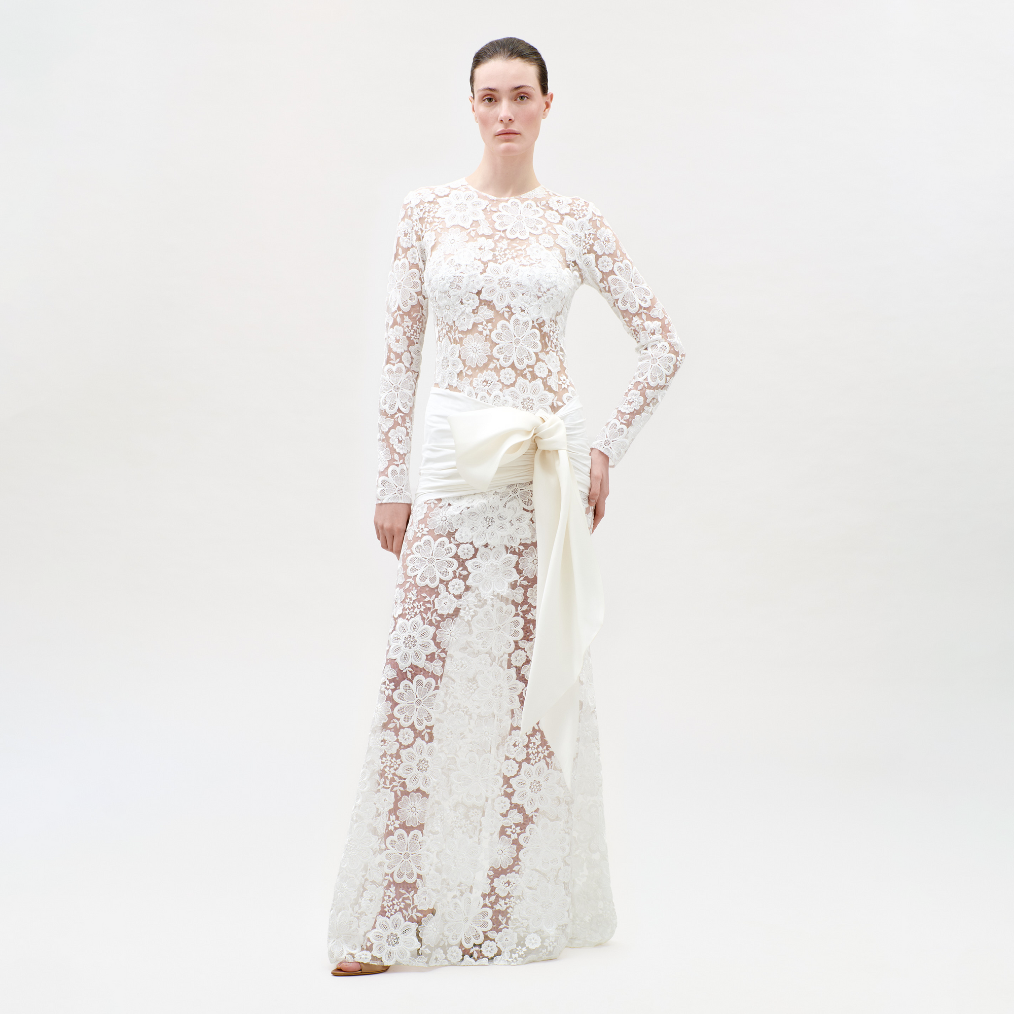 02_AlmaDress_White_BridesCapsule2026_FRONT