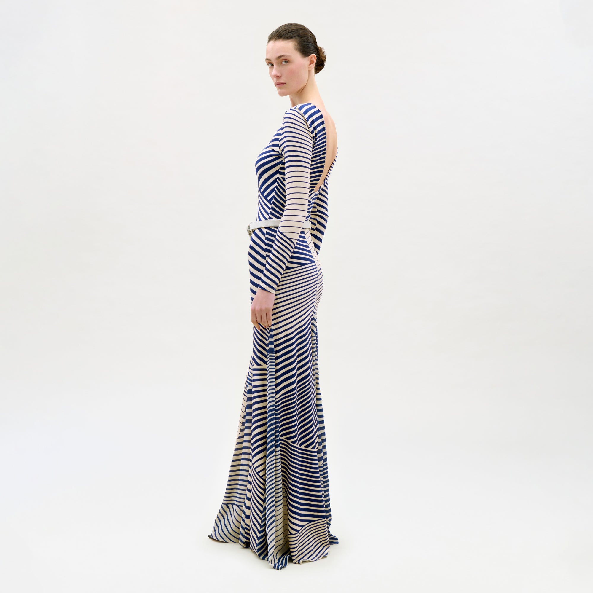 05___Basia_Dress___Blue_Stripes_PRE_FALL_2026_BACK