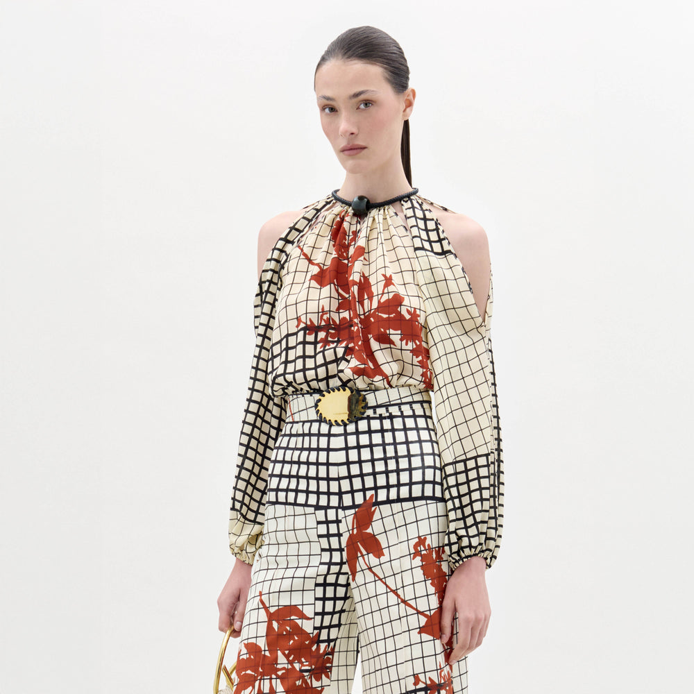 09_ElkeBlouse_GeometricPrint__PRESPRING2026_FRONT