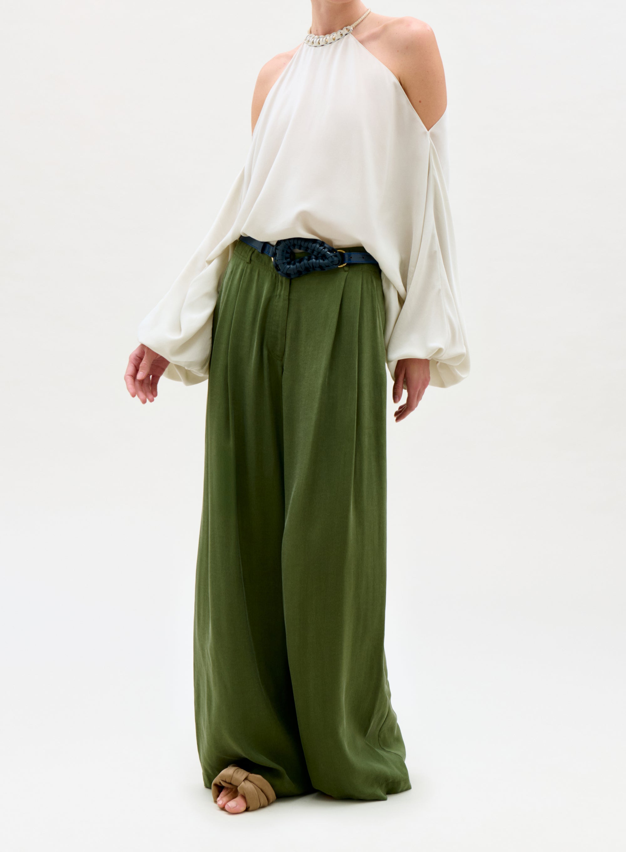 15___Opal_Pant___Hunter_Green_PRE_FALL_2026_FRONT
