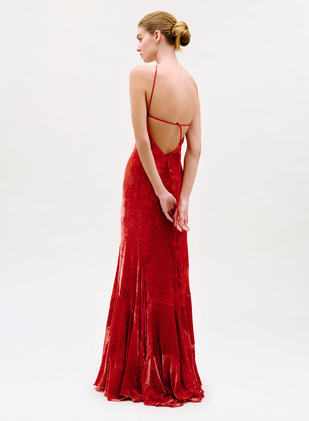 19_Curitiba_Dress___Rouge_HOLIDAY_CAPSULE_2026_BACK