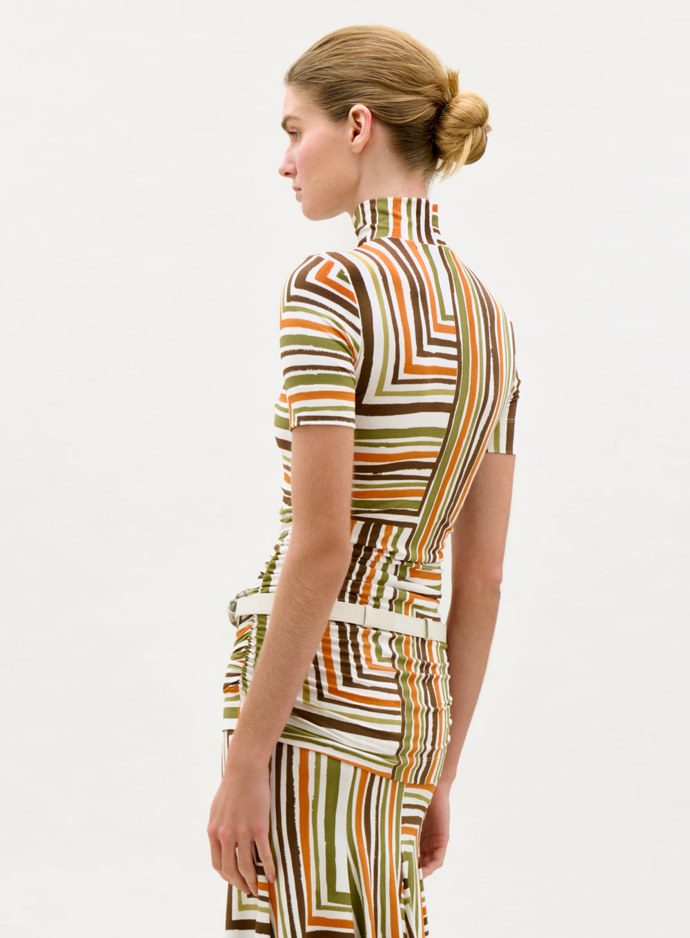24___Leiza_T-Shirt__s_PRE_FALL_2026_BACK