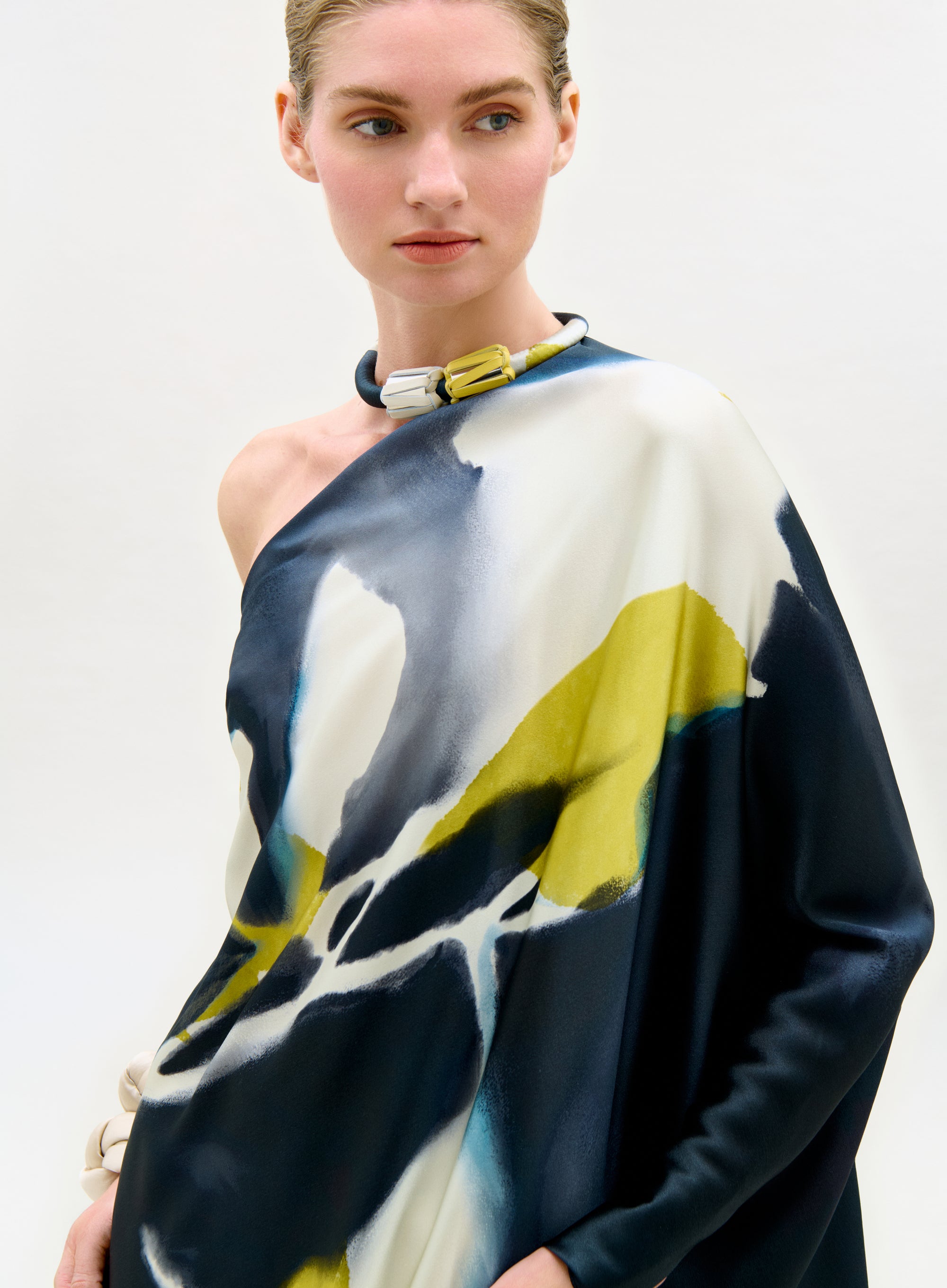 30___Erica_Dress___Navy_PRE_FALL_2026_DETAIL