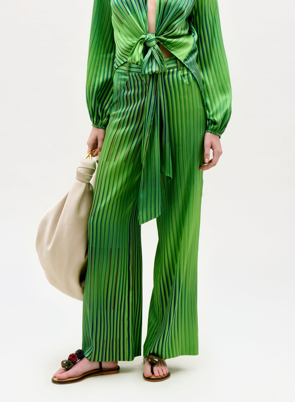 Emine Pant
