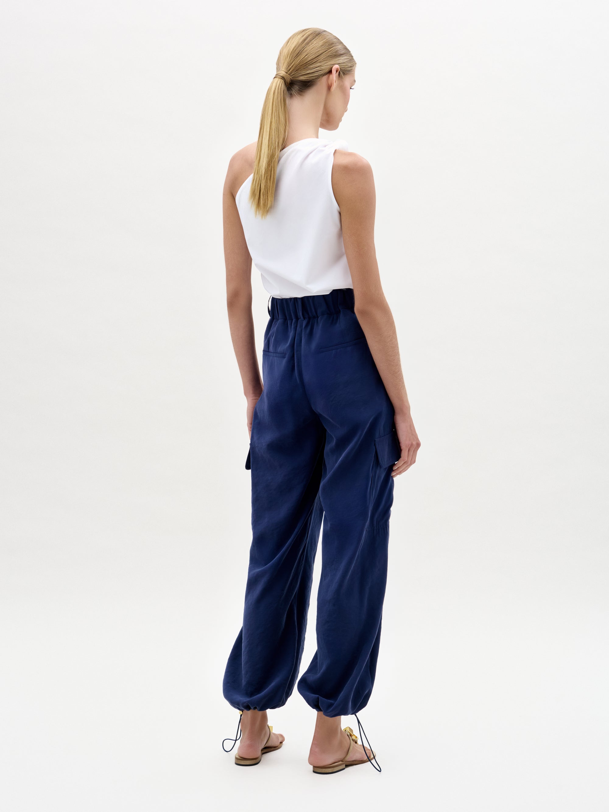 74___Darnell_Pant___Navy___PRE_SPRING_2026_BACK_1