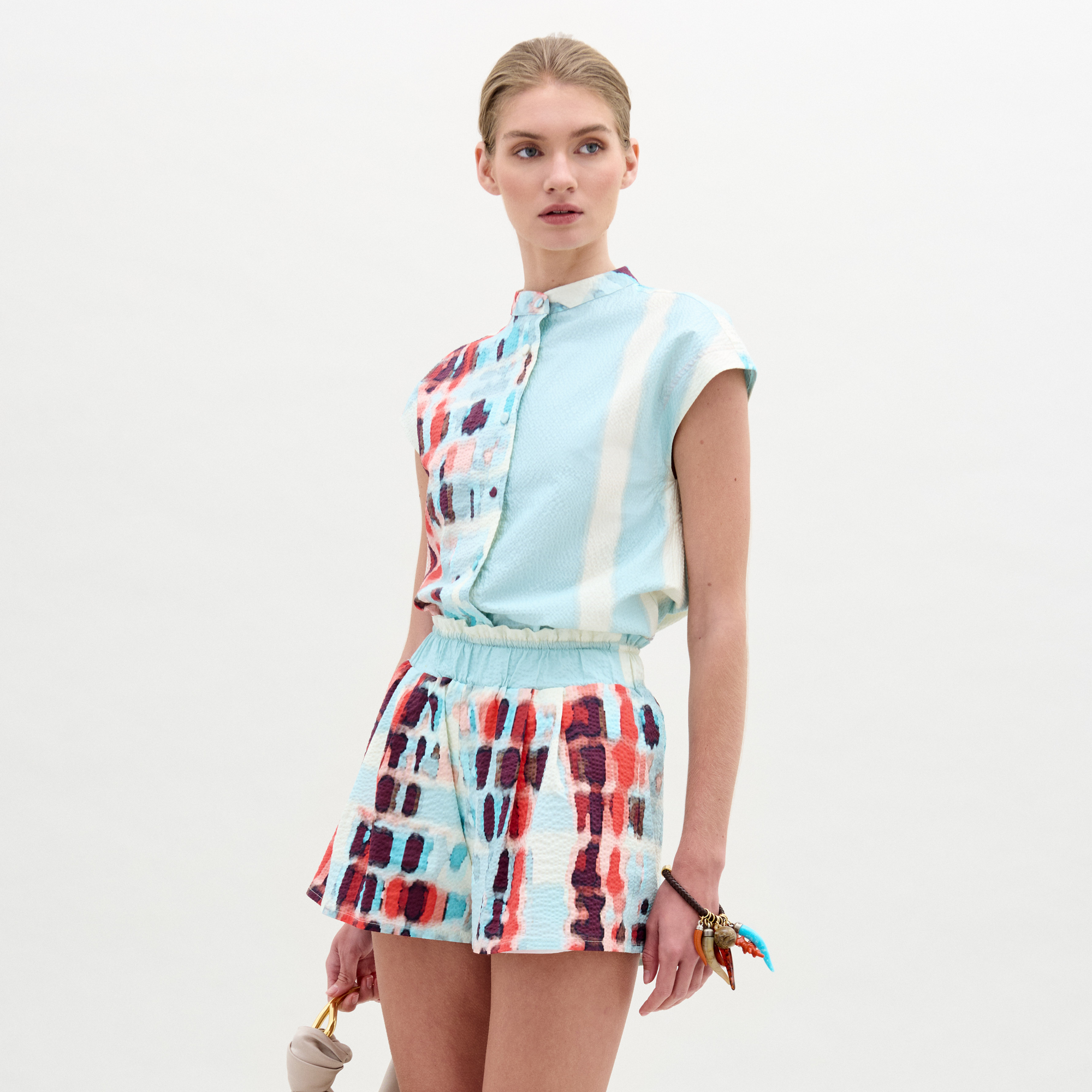 ADELEBLOUSE-AQUAWATERCOLORAQUAWATERCOLOR_FRONT_PRE-FALL2025