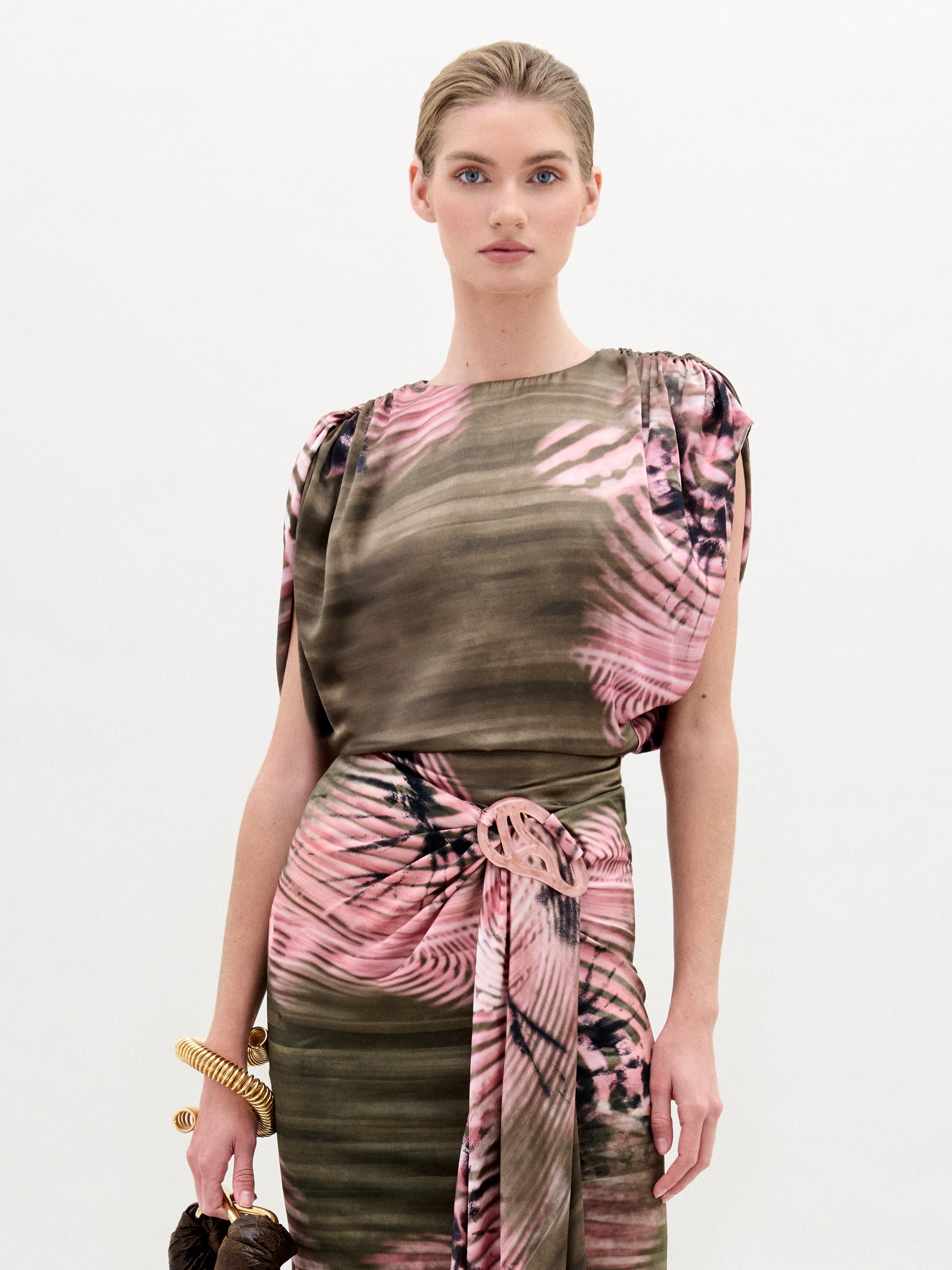 ALISA_BLOUSE_-_ROSE_VINE_Front_FALL_2025