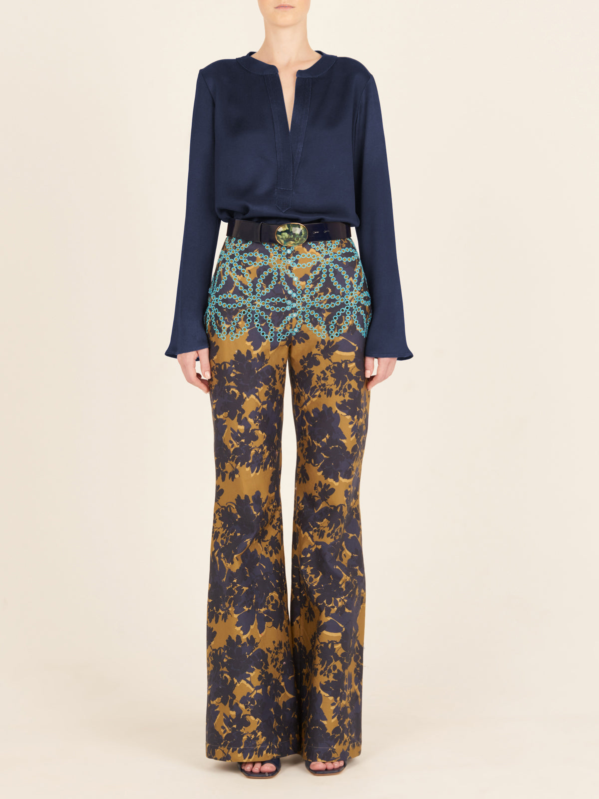 FALL-2023-ON-MODEL-COMO-PANT-LILLY-BLOUSE_edited-1_fad0e636-8ba5-4ea6-82c6-7b66043642fb