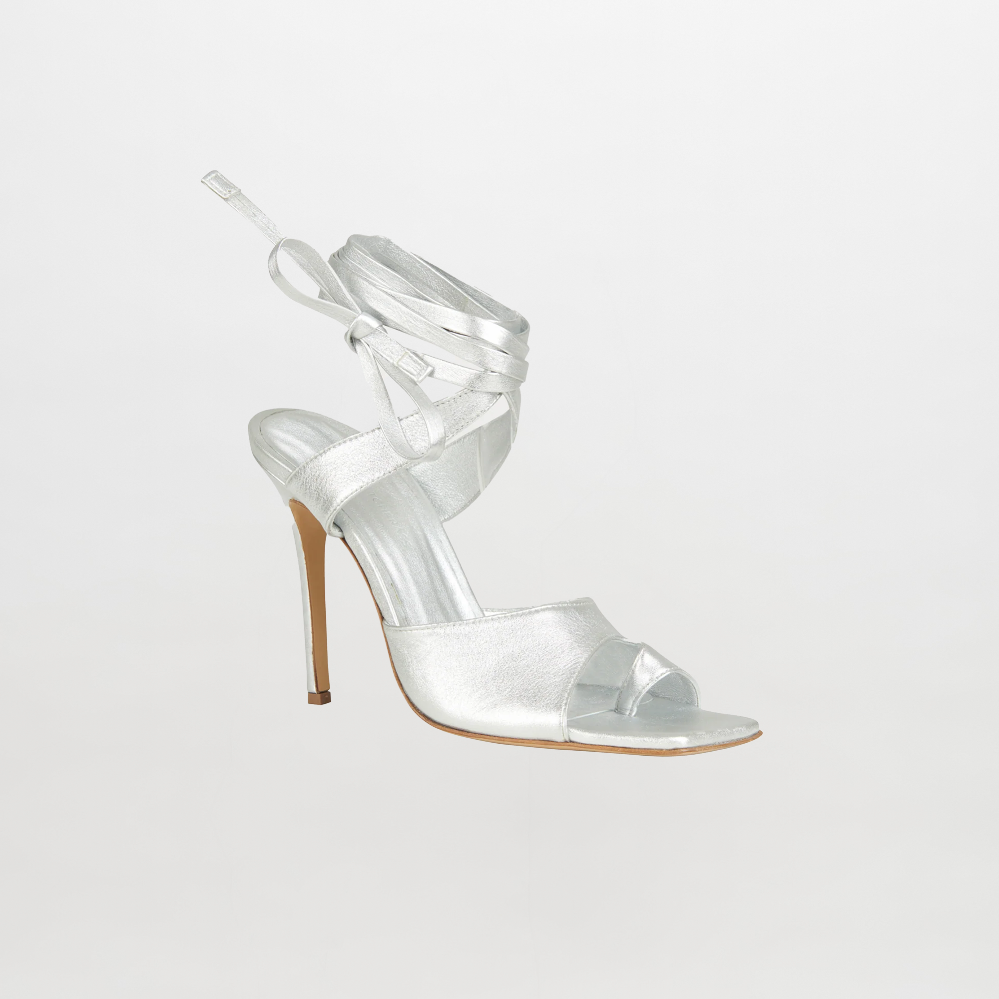 Golda_Heels_Silver_46ea7075-51ce-4189-970e-e3508f87c4c9