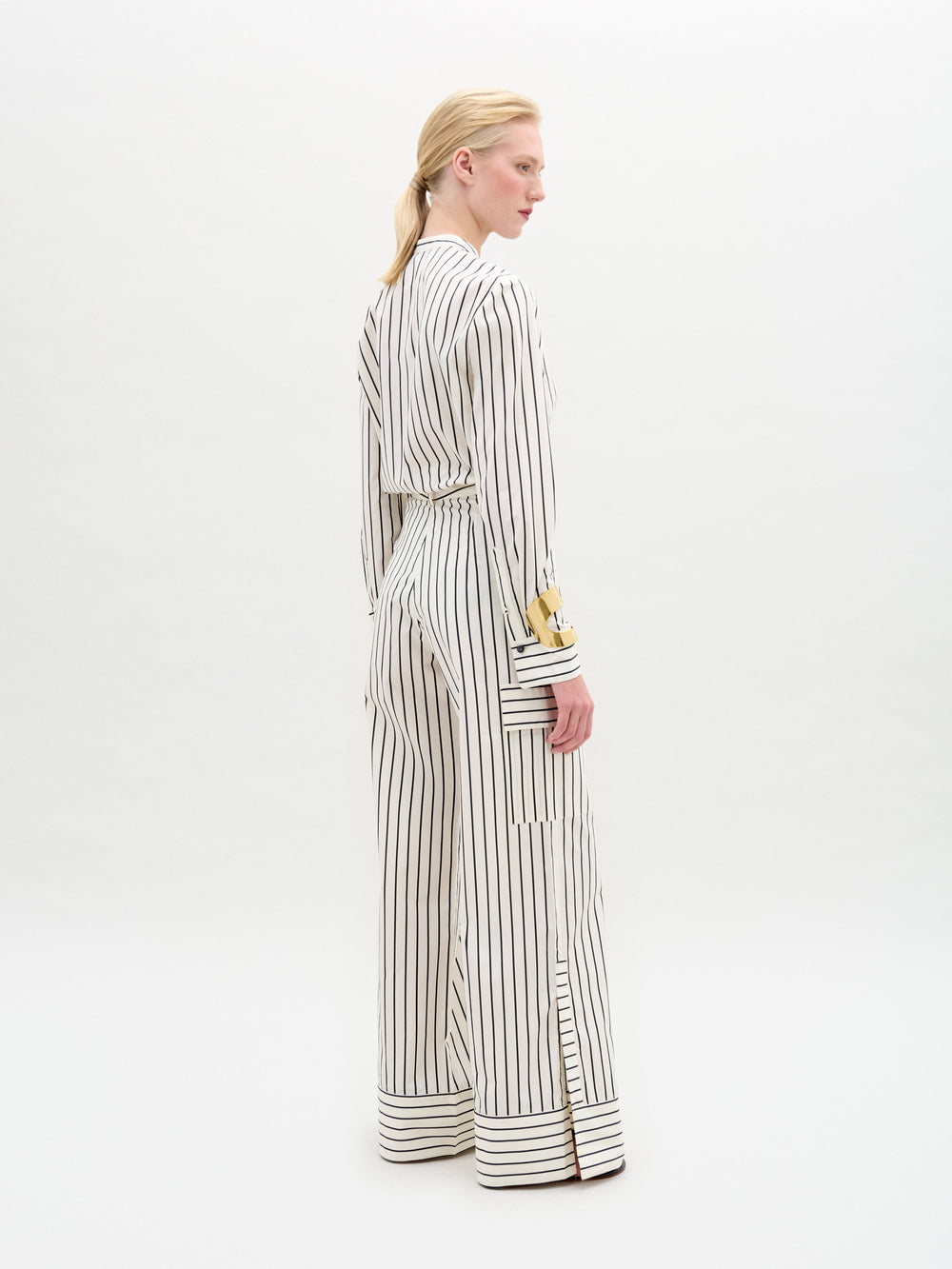 ISABELLBLOUSE-BLACKWHITESTRIPES_FALAKPANT-BLACKWHITESTRIPES_BACK_PRE-FALL2025__1