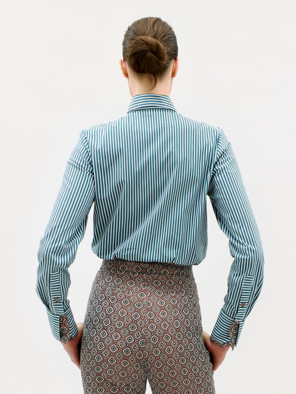 LinneaShirt_AquaStripes_HolidayCapsule2026_BACK