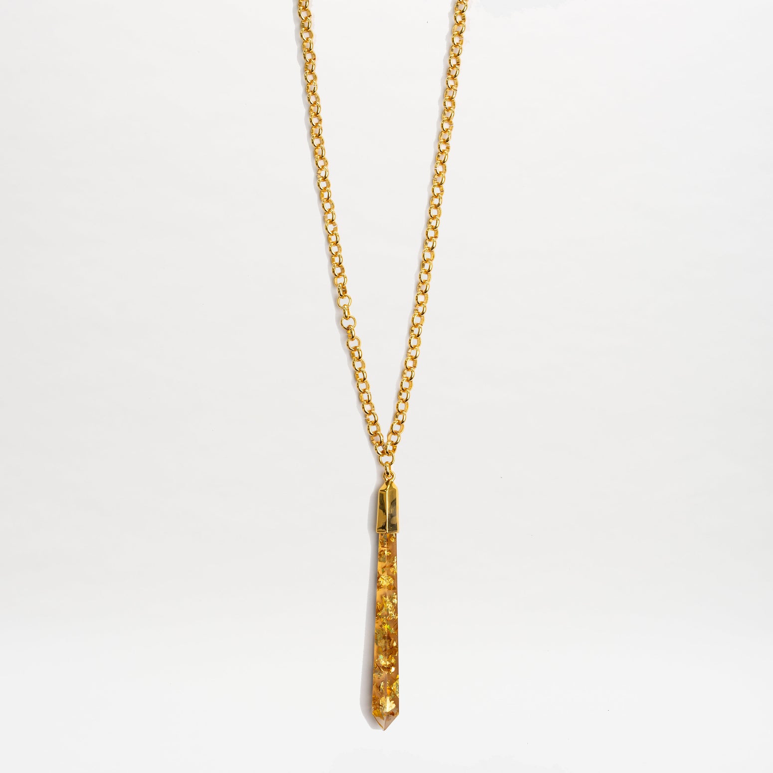 MONTSENECKLACE-NAVY_FALL2025_-1