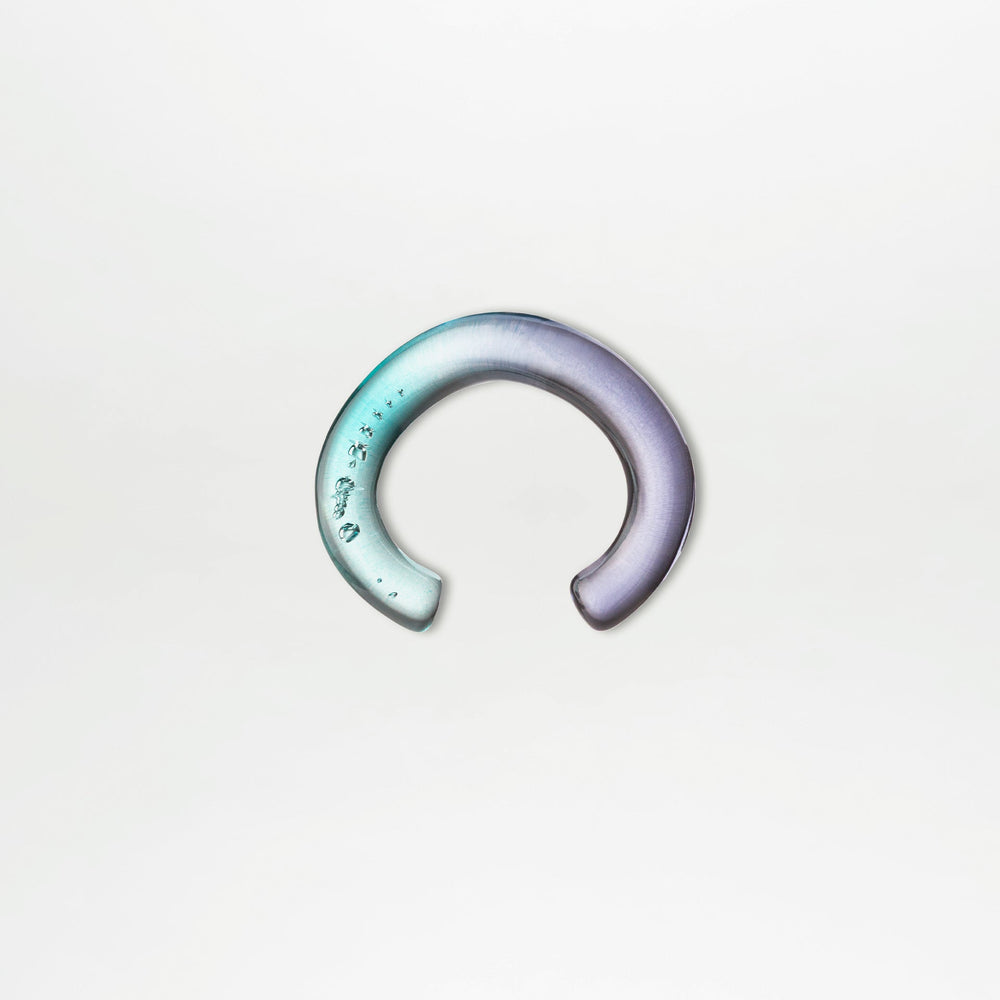Oli_Bracelet_-_Aqua_Blue_Degrade_-_front_Spring_2026_1