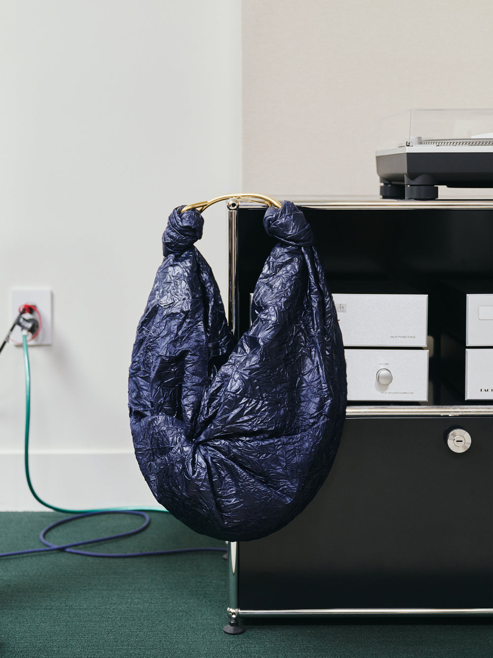 Sofia_bag_Navy_350a5e21-449e-4291-89b5-613979162b0d
