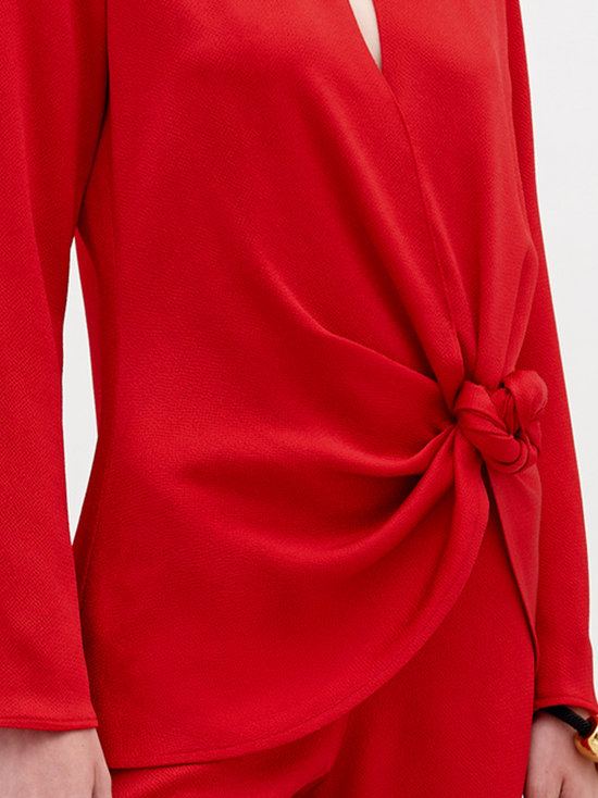 TayraBlouse-Rouge_Detail_2b4208ce-0205-423d-86eb-43170da362c7